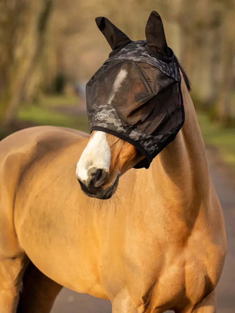 LeMieux Visor-Tek Half Fly Mask Camo Brown 2 LeMieux Visor-Tek Half Fly Mask Camo Brown - Image 2