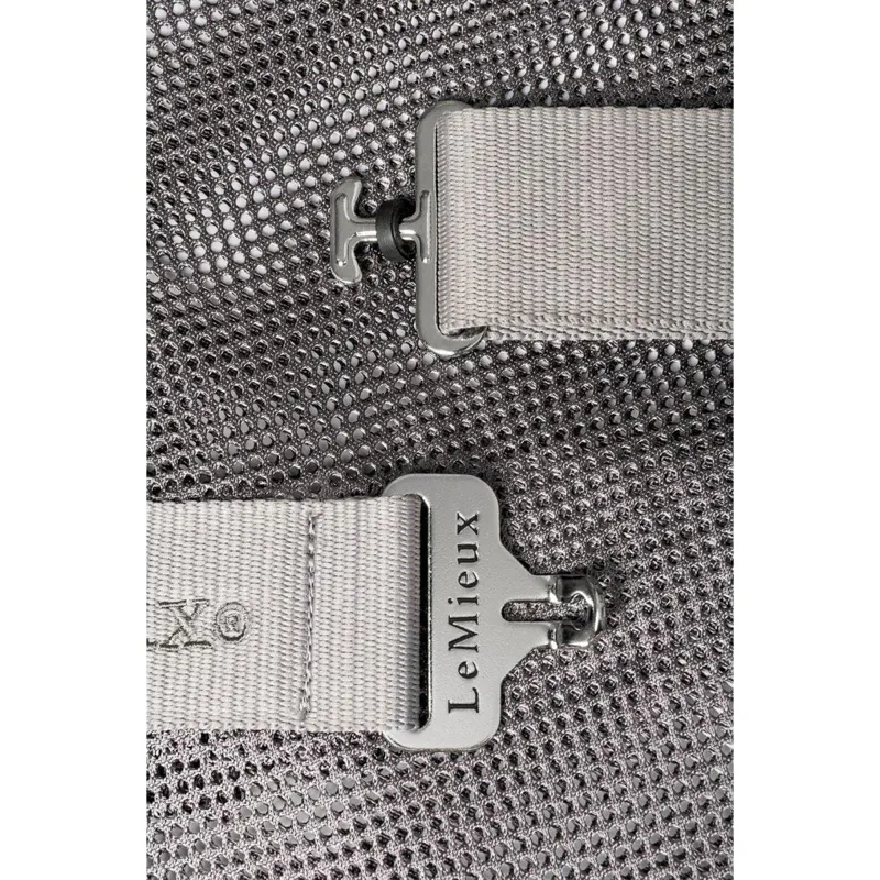 LeMieux Arika Air-Tek Sheet Rug Grey 4 LeMieux Arika Air-Tek Sheet Rug Grey - Image 4