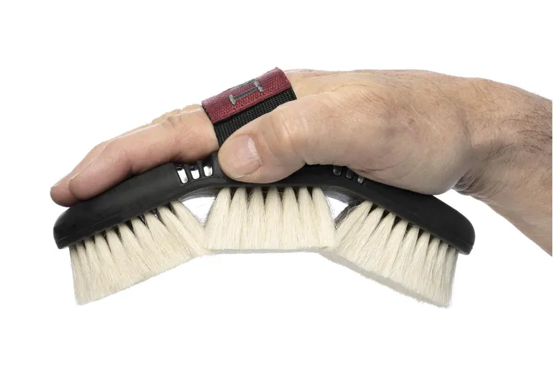 LeMieux Flexi Goats Hair Body Brush Black 2 LeMieux Flexi Goats Hair Body Brush Black - Image 2