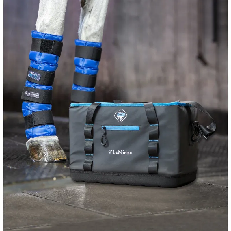 LeMieux ProIce Cooling Bag Black 3 LeMieux ProIce Cooling Bag Black - Image 3