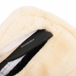 LeMieux ProSorb Merino+ Half Pad White/Natural 7 LeMieux ProSorb Merino+ Half Pad White/Natural -PREMIER EQUINE LeMieux ProSorb Lambskin Half Pad NaturalWhite 5