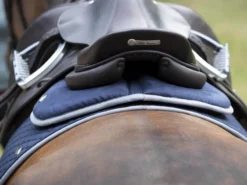 LeMieux Wither Relief Memory Foam Half Pad Navy Large 5 LeMieux Wither Relief Memory Foam Half Pad Navy Large -PREMIER EQUINE LeMieux Wither Relief Memory Foam Half Pad Navy 3