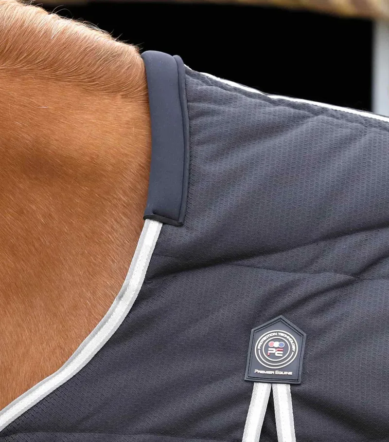 Premier Equine Lucanta Demi Stable Rug 100g Black 2 Premier Equine Lucanta Demi Stable Rug 100g Black - Image 2