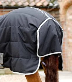 Premier Equine Lucanta Demi Stable Rug 100g Black 11 Premier Equine Lucanta Demi Stable Rug 100g Black -PREMIER EQUINE Lucanta Demi Stable Rug 100 Black 6