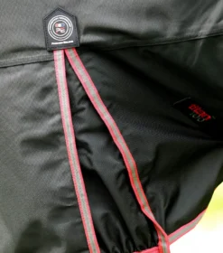 Premier Equine Titan 100g Turnout Rug With Snug-Fit Neck Cover Black 9 Premier Equine Titan 100g Turnout Rug With Snug-Fit Neck Cover Black -PREMIER EQUINE Titan 100 Turnout Rug Black 4