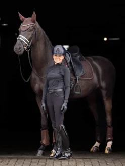 LeMieux Crystal Fly Hood Brown -PREMIER EQUINE it03874 lifestyle crystalsuededressagepad brown 10 copy 1