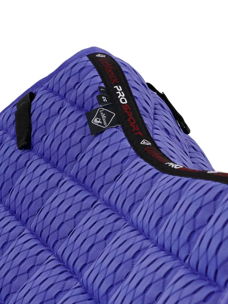 LeMieux Carbon Mesh Close Contact Square Bluebell 4 LeMieux Carbon Mesh Close Contact Square Bluebell - Image 4